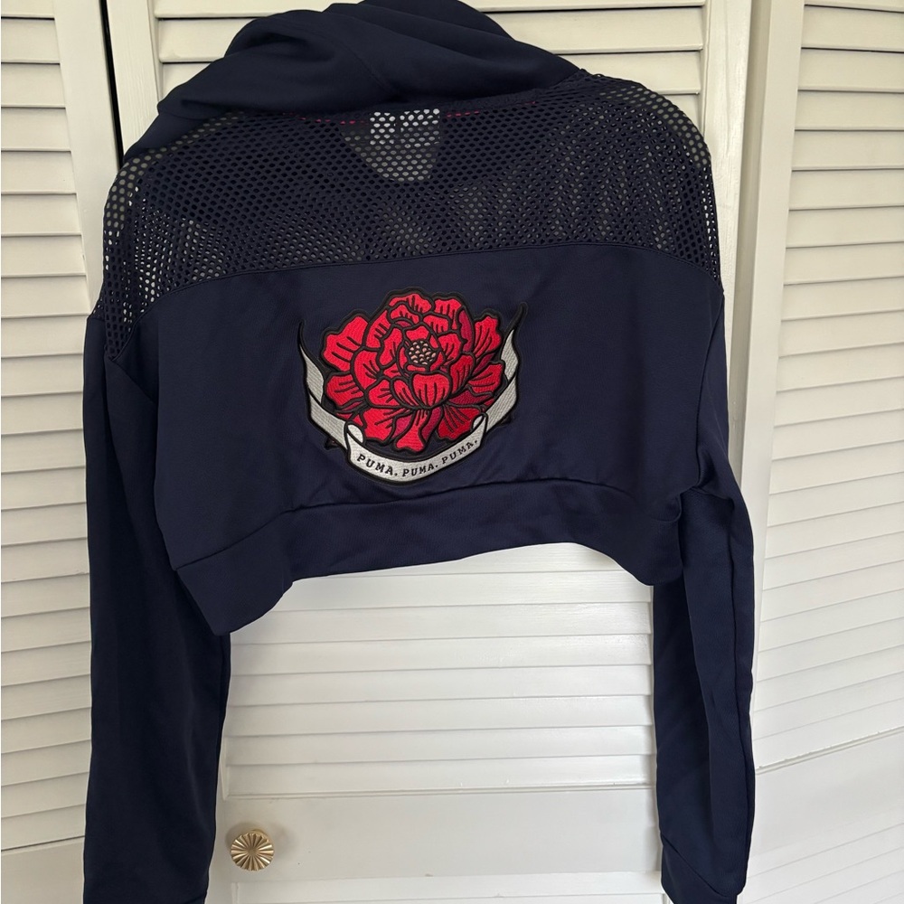 Puma Women's Navy Blue Cropped Hoodie with Floral Design